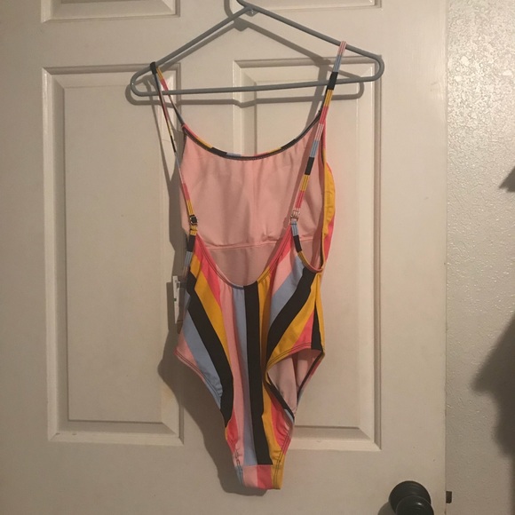 GB swimsuit - Picture 4 of 4